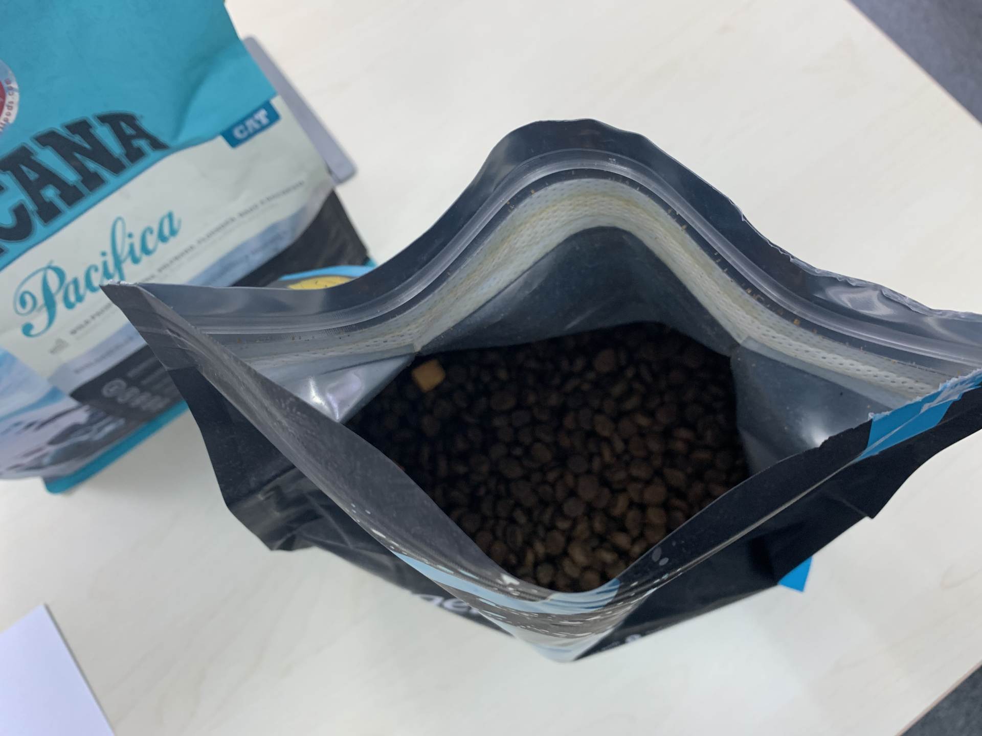 养猫必备物品需要多少钱,养猫必备物品羊奶粉