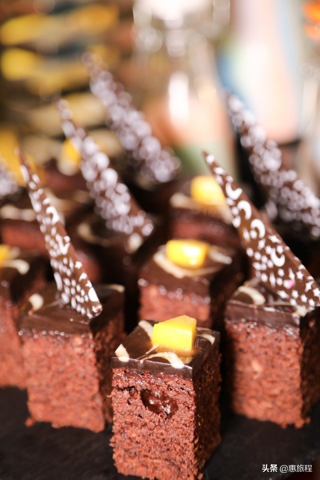 南京玄武湖酒店团购四天三晚,南京玄武湖酒店特惠团购