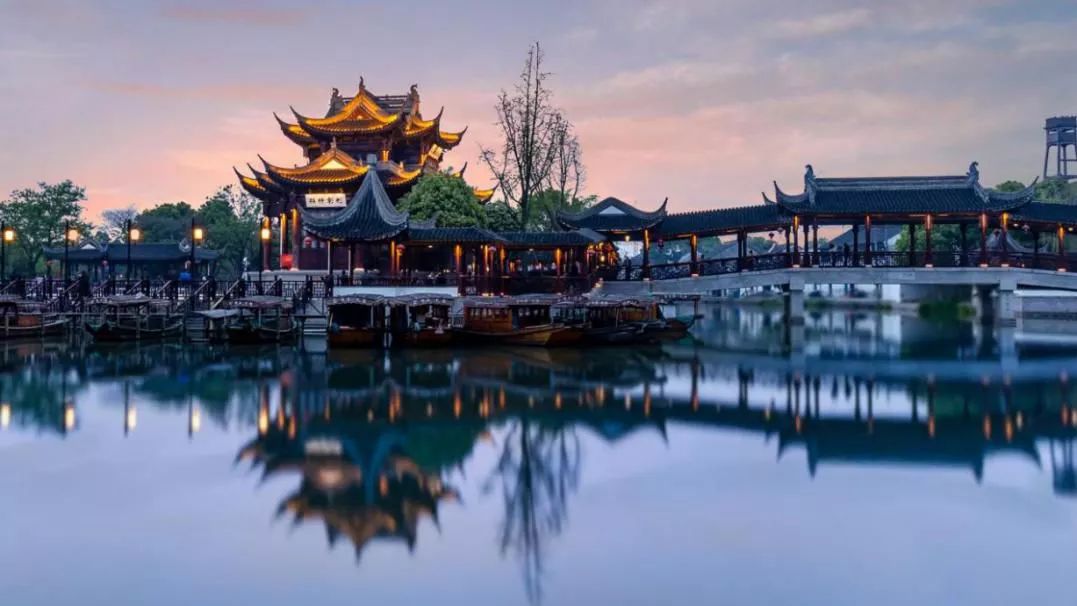 枫桥夜泊和七里山塘夜景,夜晚苏州枫桥夜泊