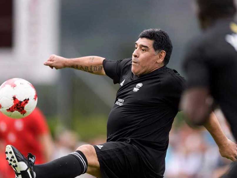 马拉多纳去世纪念漫画,马拉多纳去世那不勒斯