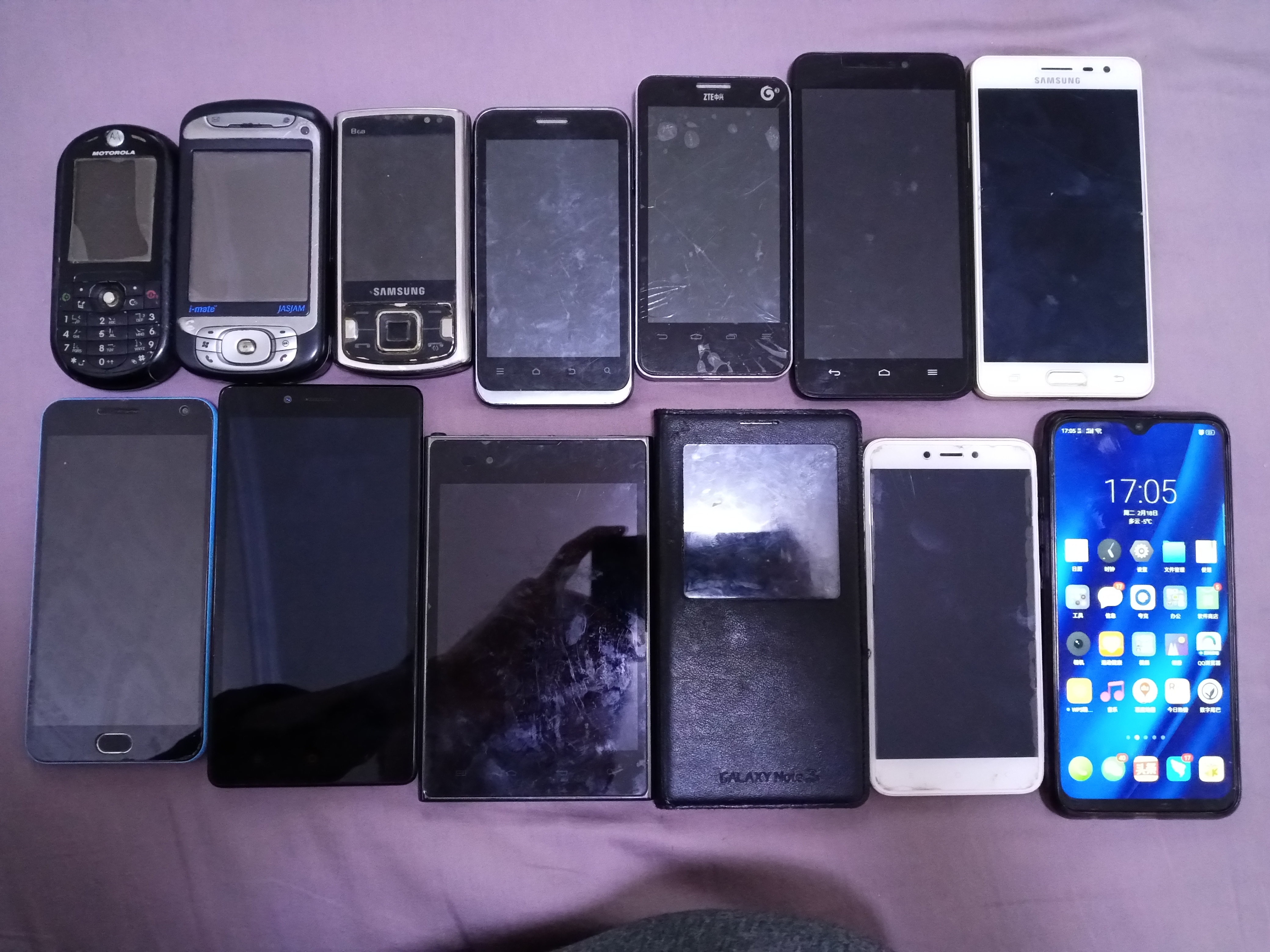 用爸爸用过的手机,老人过世用过的手机