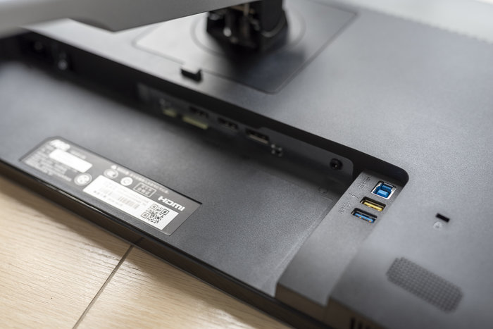 2019年2000元显示器推荐,两千块钱的4k显示器能买吗