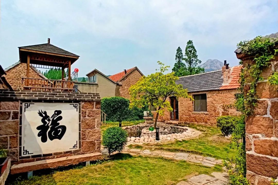 种草一个被遗忘的小岛，背山靠海，拥有山东最美的“童话屋”，美到窒息！