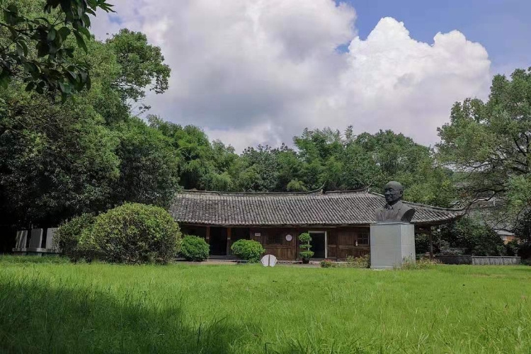 不止是高楼璀璨,这座历史文化名城里英杰荟萃,你知道哪些?多处名人故里等你拜访~