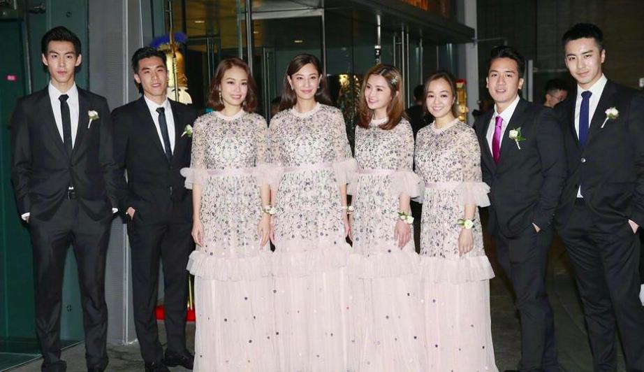 阿娇当伴娘的粉色伴娘礼服,阿娇粉色裙伴娘裙