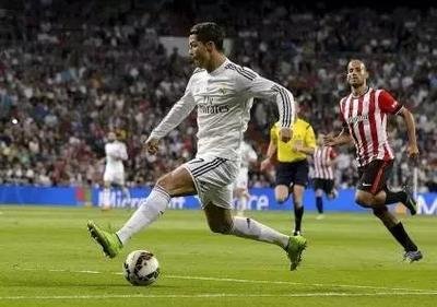 c罗响尾蛇过人,c罗响尾蛇踩单车锦集