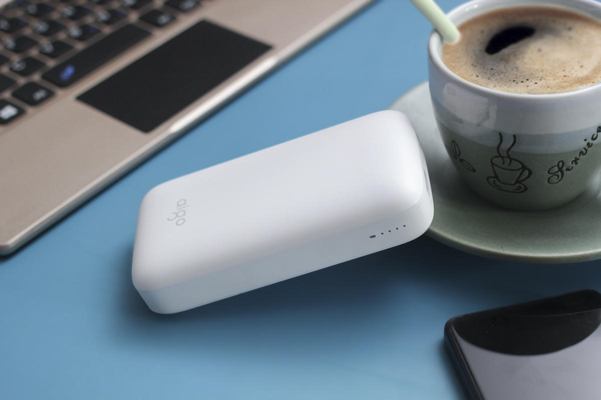 爱国者充电宝10000mah37w,爱国者aigo充电宝x10p拆解