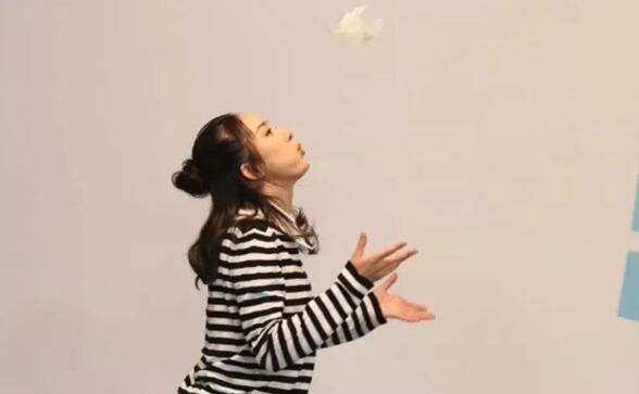 新郎接亲堵门游戏,新郎进门堵门游戏