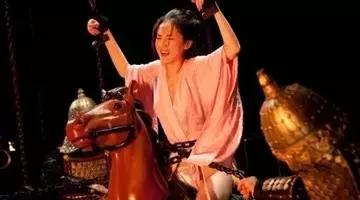 古代凌辱女囚的*规则潜**，惨不忍睹