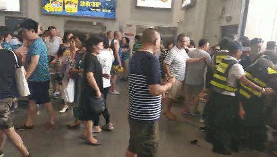 上海摩旅打卡网红地点,上海网红小店打卡地址