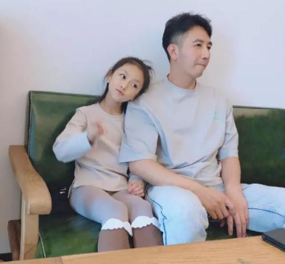 小乐晒与林生斌合照现状,小乐与林生斌的聊天记录