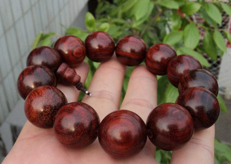 小叶紫檀开裂怎么回事,小叶紫檀开裂怎么办