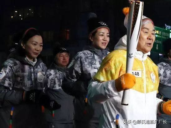 赵氏*女幼**照人面门一杯水泼出,回顾大韩航空2018.3.16泼水门事件