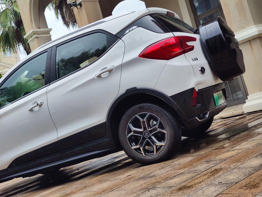 低价有好货!除了“佩刀”外,它处处有惊喜?试驾比亚迪元Pro