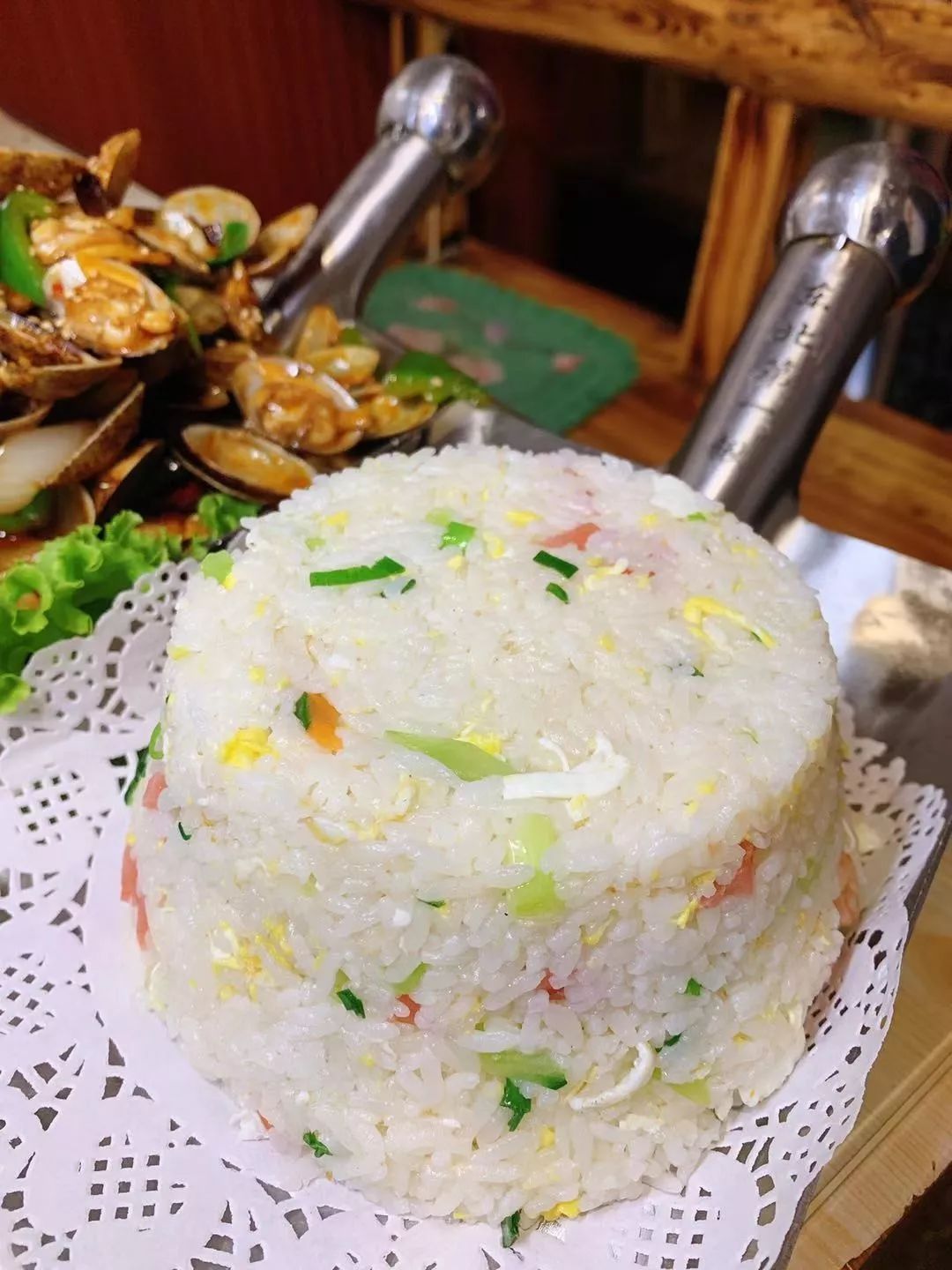 网红海鲜大铁锹在什么地方,网红大铁锹海鲜酱料