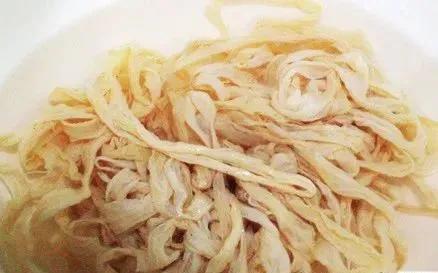 为什么肉肠有一股烟熏味怎么去除,纯肉肠的正确做法