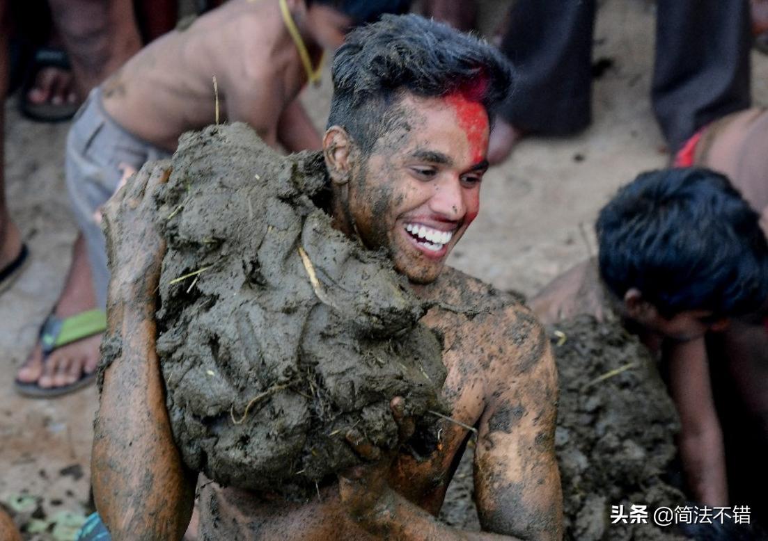 印度的牛粪节是什么样的,印度神奇的牛粪节