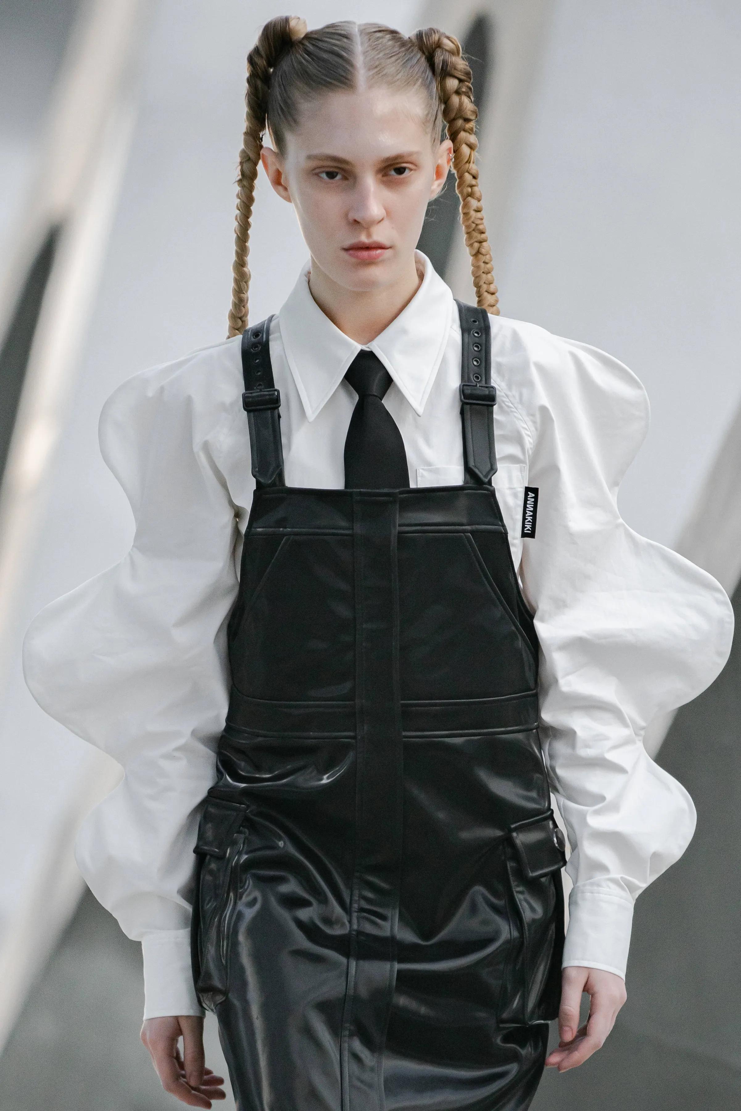 「这几款袖型」让明星们暗暗较劲最后品牌火了