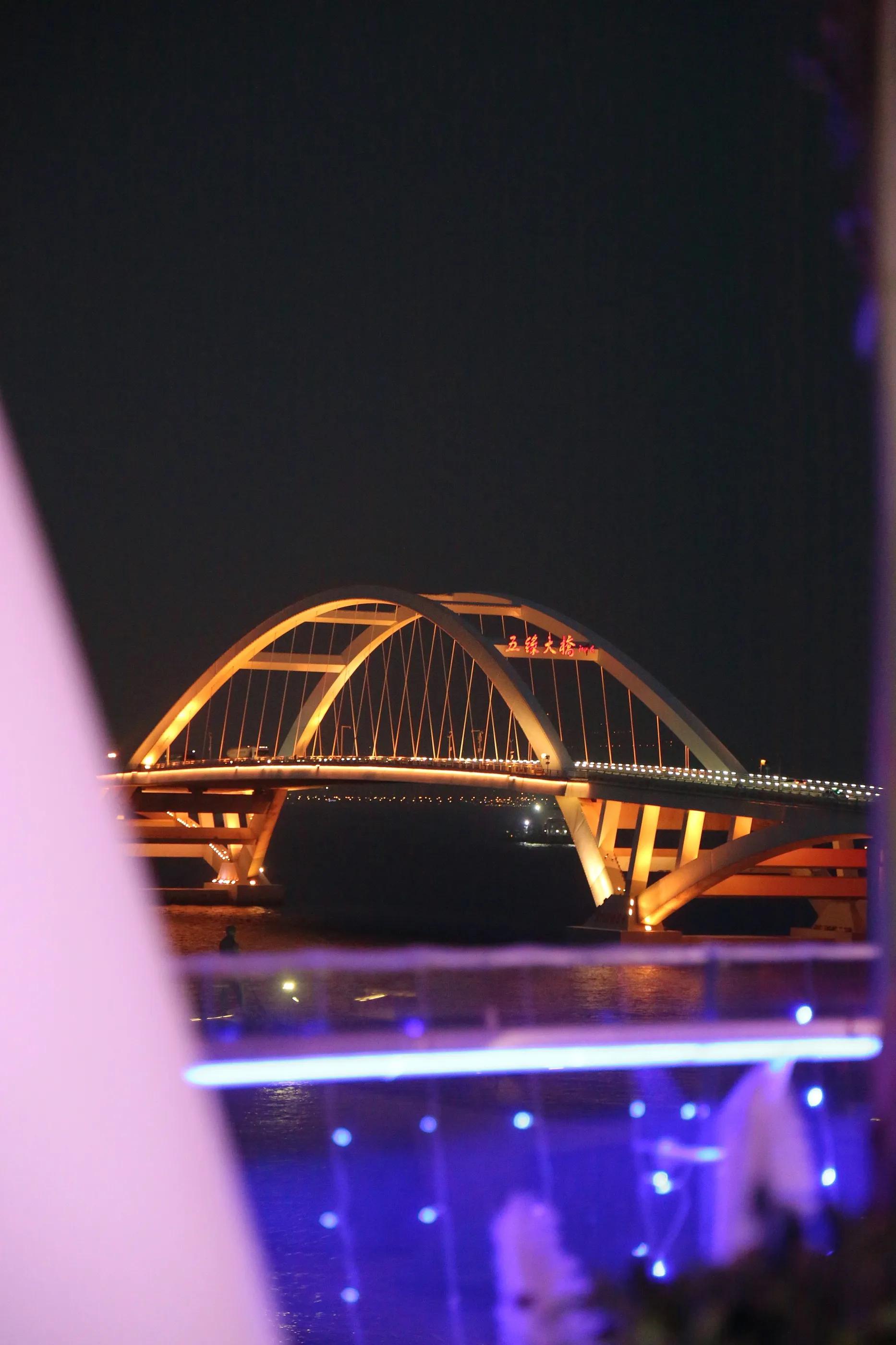 厦门海边酒吧餐厅,陪你看星辰大海图片