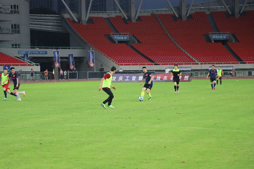 武汉体育中心开放日活动,武汉天河体育场