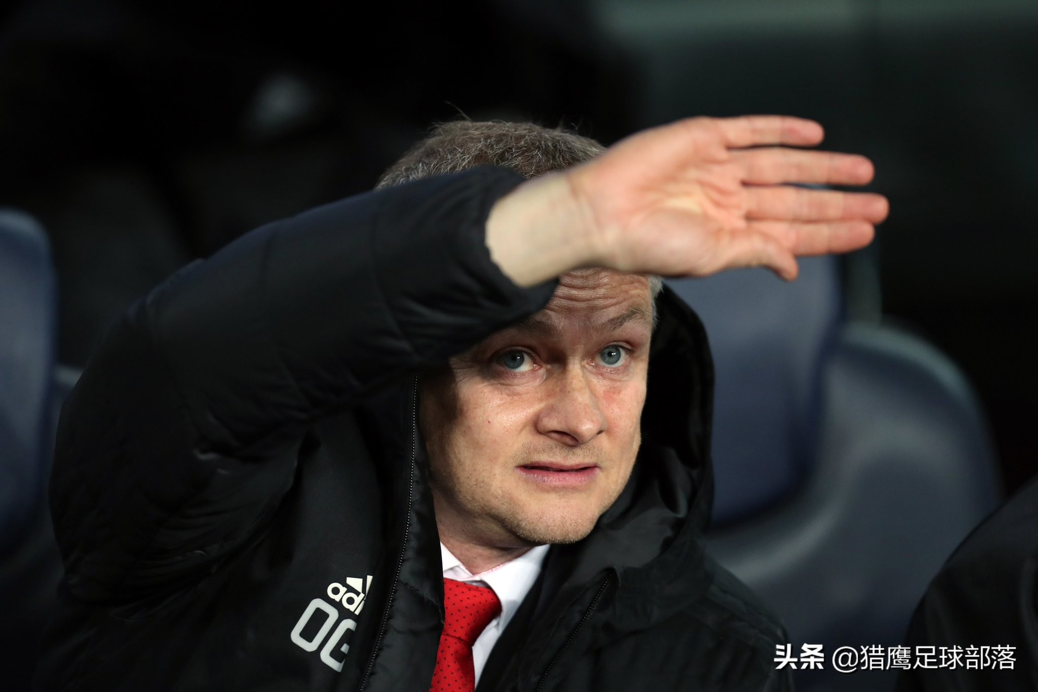 一场4-1血洗足球三大纪录,一场1-2让英超轰然倒下出局