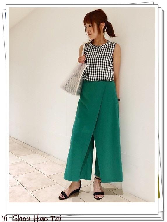 夏季格子衬衫搭配50岁,新款格子衬衫时尚潮流穿搭