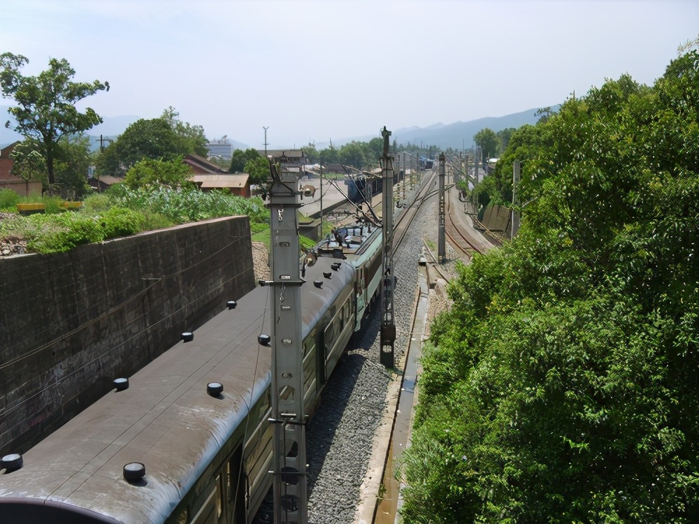 运转昭化站，探秘821厂铁路专线