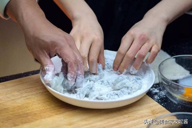 湖南椒盐虾仁最正宗的做法,空气炸锅做椒盐虾仁最好吃的做法