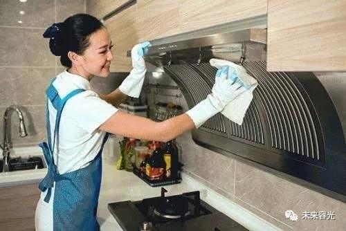 清洗油烟机油污妙招用什么清洗剂,清洗油烟机油污妙招洗洁精