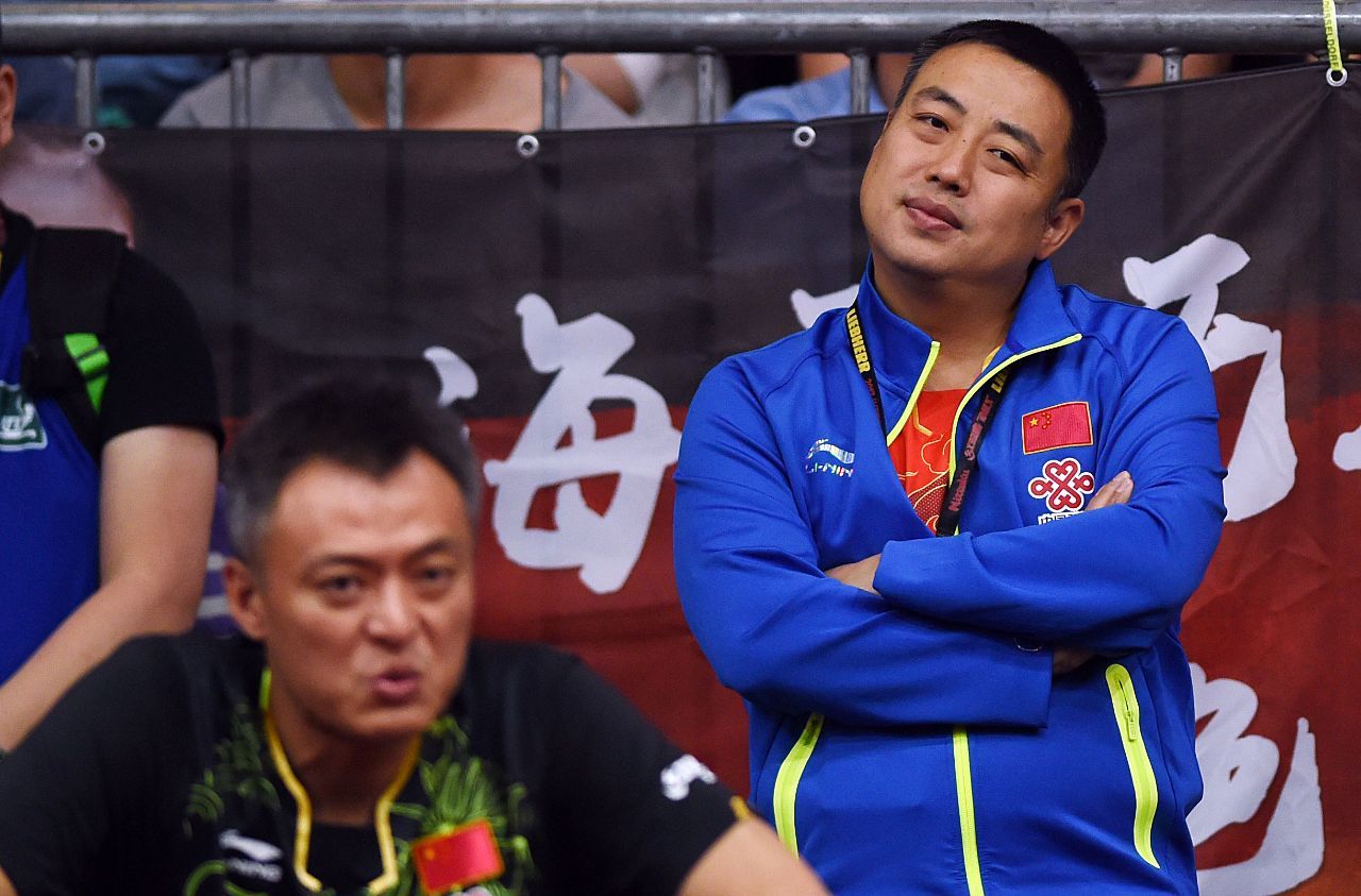 河南遭遇暴雨，刘国梁支援家乡，直言自己是河南人，还提出小目标