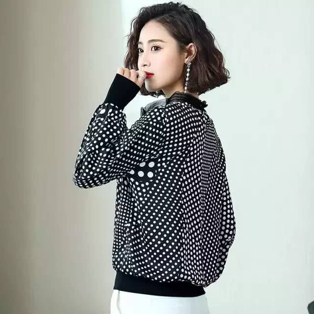 洋气减龄小衫毛衣 (洋气减龄毛衣小衫)