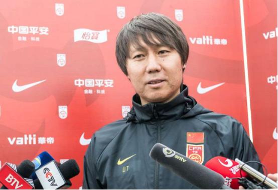 李铁评价c罗水平,李铁表扬全队球员