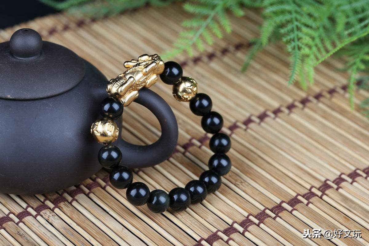 属相马戴什么文玩,每个属相适合佩戴什么文玩