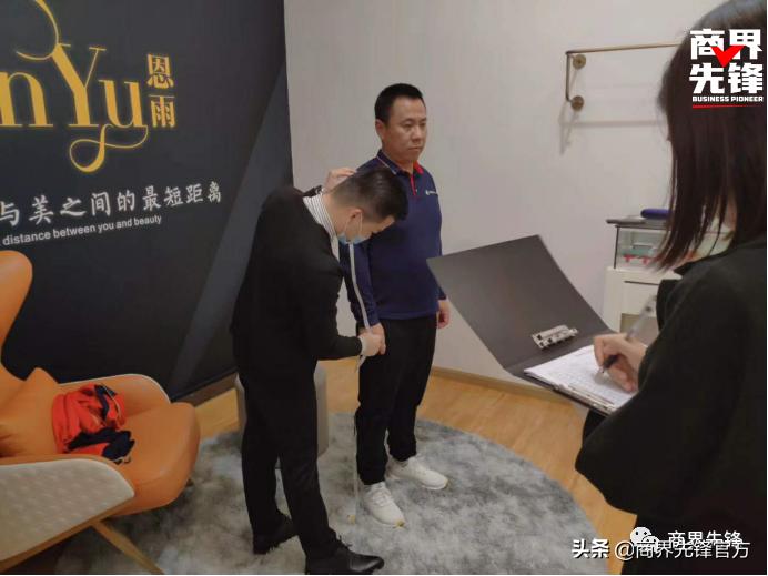 商界先锋携手阿拉善走进成都恩雨和绵阳菩提树