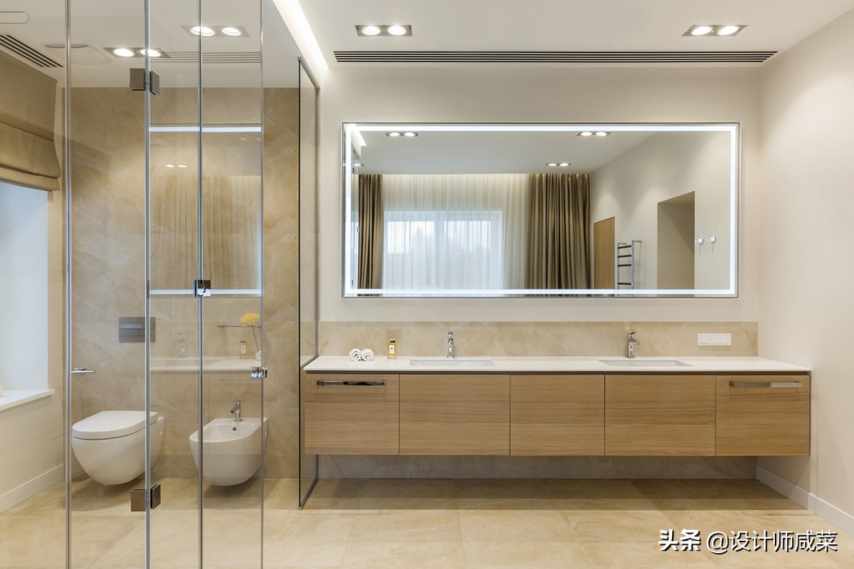 老年人雨天滑倒怎么办,爸妈年纪大了洗澡特别担心滑倒