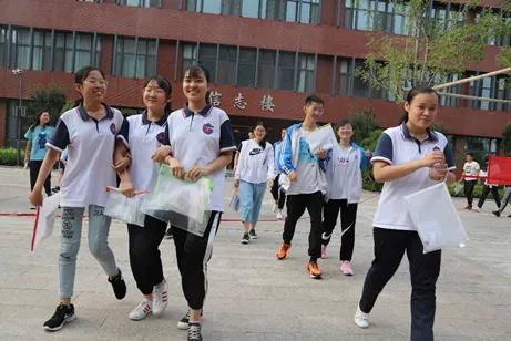 共赴一场心灵之约,山东省潍坊第四中学信心筑梦