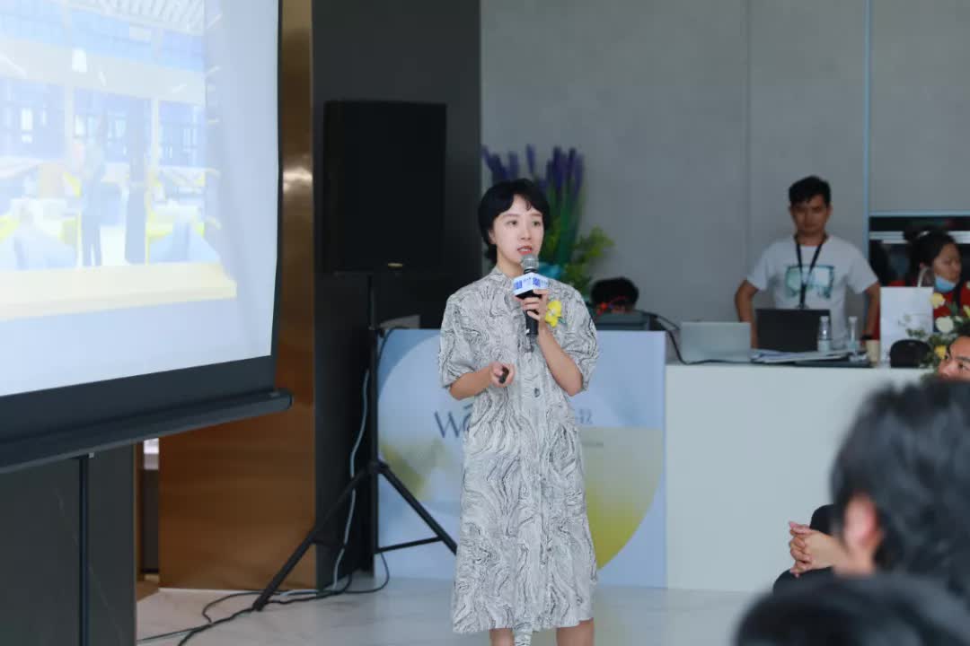 最具建筑感总部展厅亮相！华岩品致打造“百店百面”赋能“牛商”