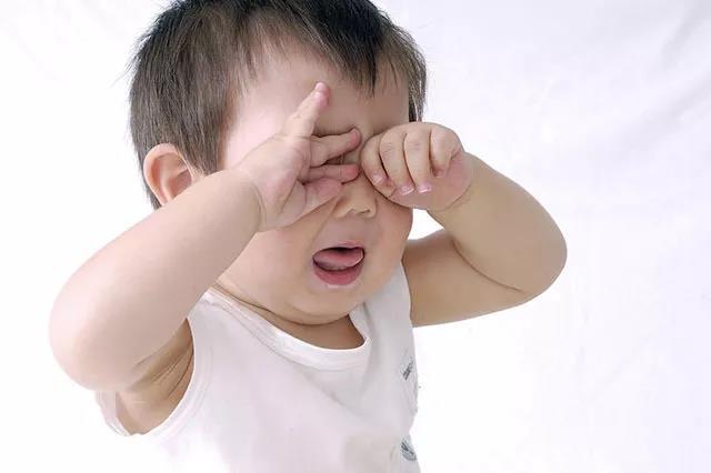 宝宝被火烧伤了怎么处理,孩子被火烧烫伤怎么办