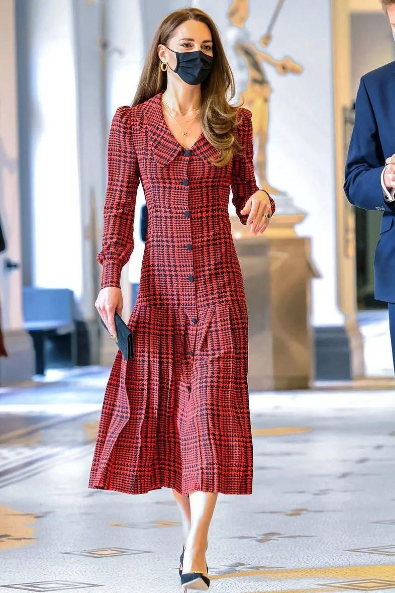 凯特王妃新上手的“千元级”手袋,什么来头?