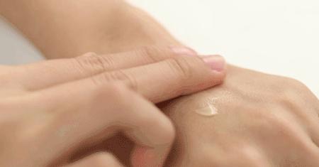 哪款面霜搭配有抗老提亮功效,可以提亮肤色紧致皮肤的面霜