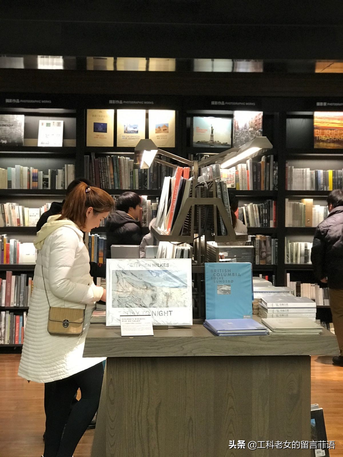 苏州诚品书店和台湾诚品书店,苏州诚品书店特有的书