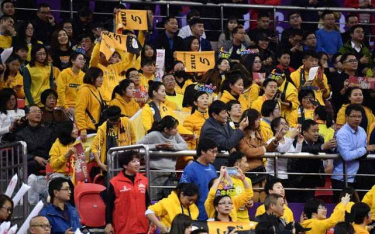 朱婷世俱杯第四局,朱婷夺冠球迷热议