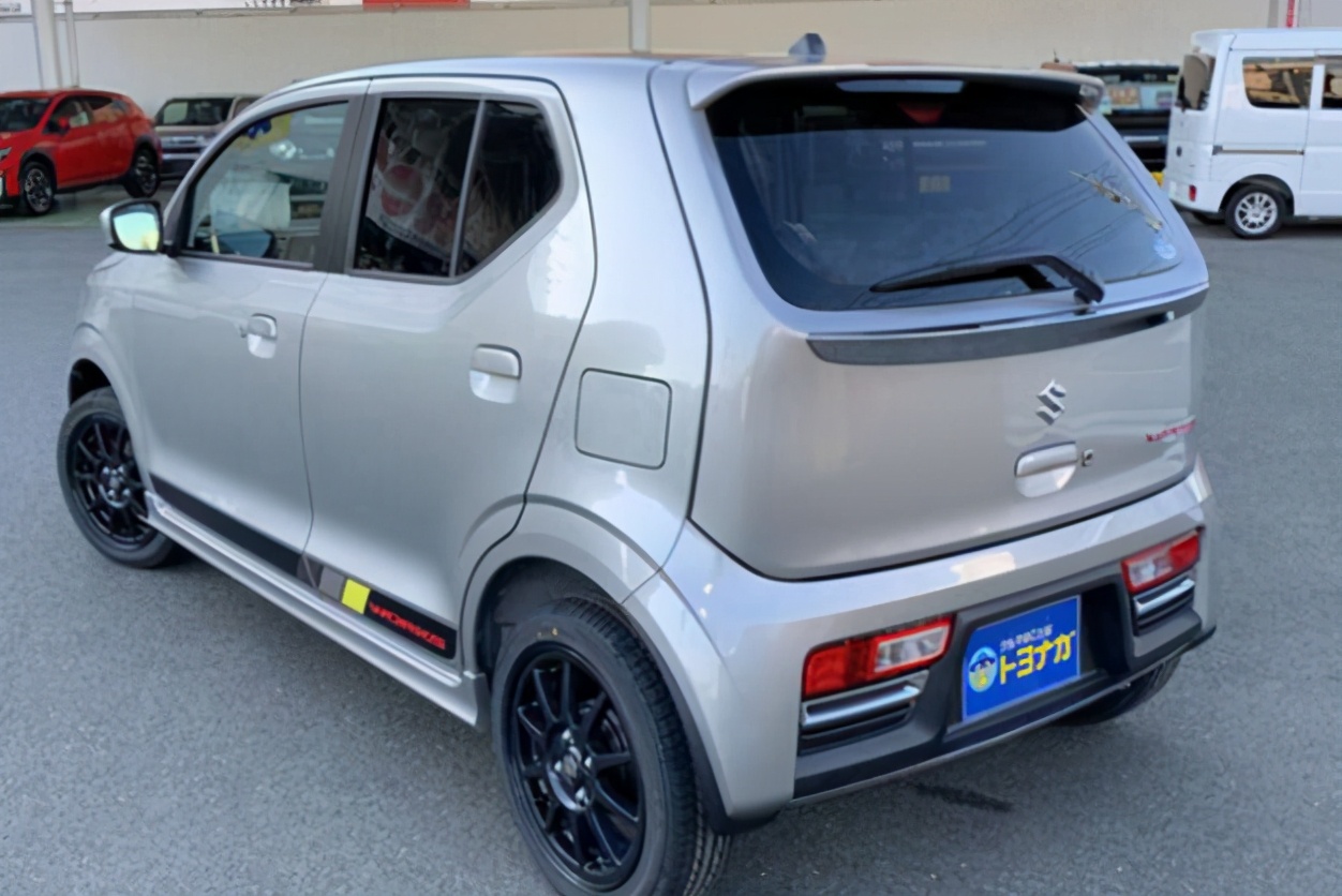 铃木小钢炮仅6万起,铃木小钢炮视频