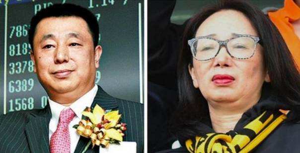 白手起家女首富离婚给前夫200亿,女首富被离婚