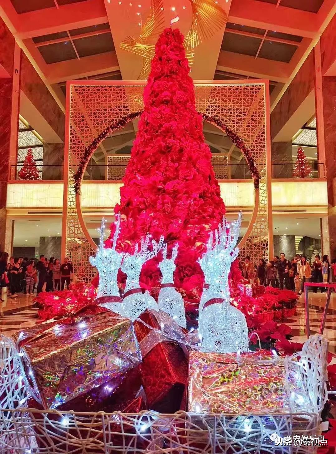 西安圣诞好看又好吃的餐厅,西安圣诞美陈