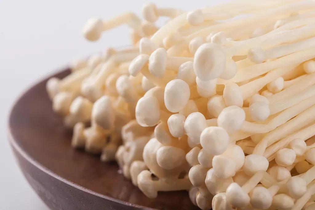 吃完金针菇第二天原封不动排出体外？那还有必要吃吗？