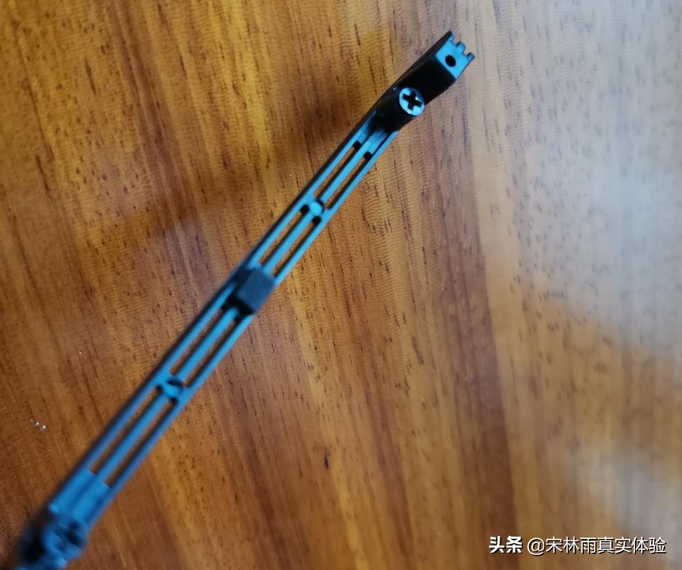 倍思车载香薰,藏巧于拙的视频