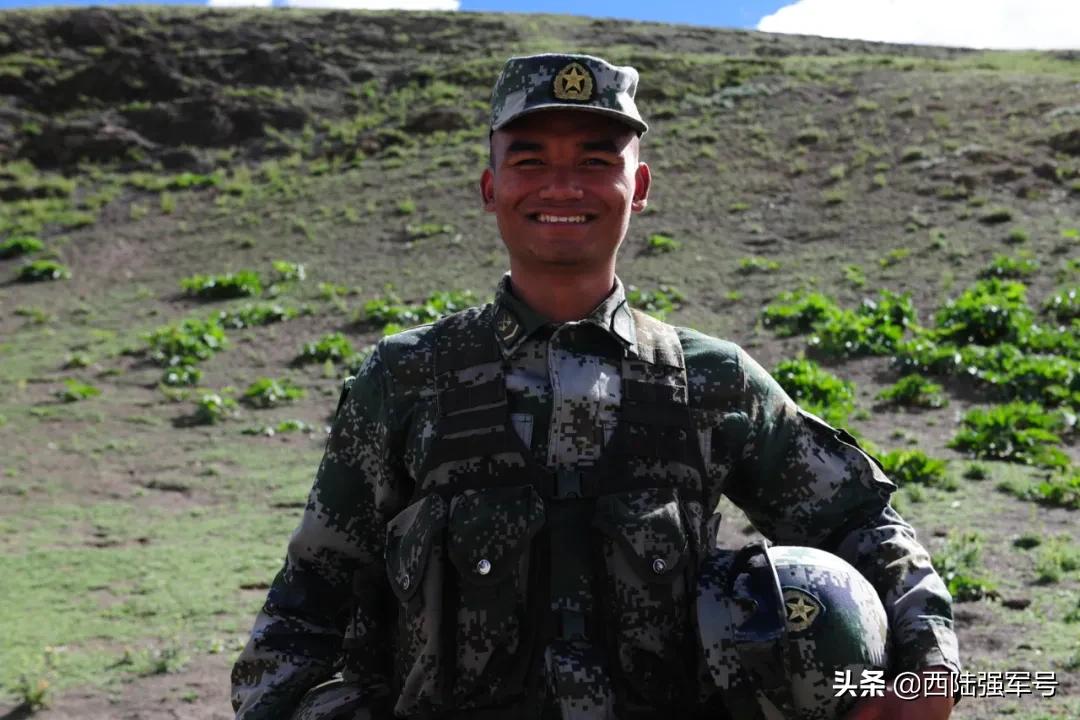 小伙儿中大奖,佤族小伙子