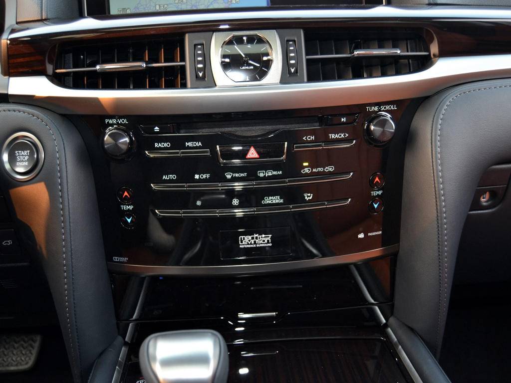 自吸宝马v8和奔驰v8,最便宜的v8自吸