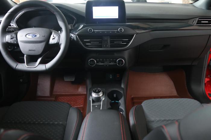 新款福特福克斯四缸猎装版,新福特福克斯1.5t